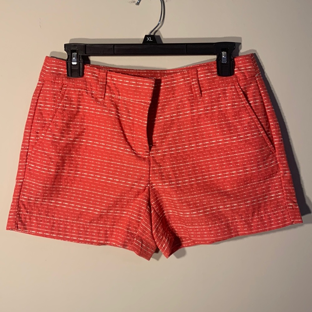 Ann Taylor LOFT Melon and Ivory Textured Coral Comfort Fit Casual Shorts Size 2
